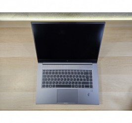 Repasovaný notebook HP ZBook Studio G7 i7-10850H QUADRO T1000 16GB 512SSD W11 FHD