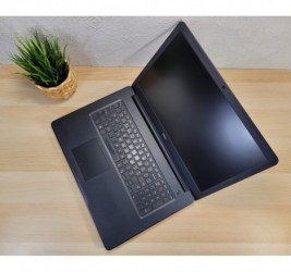 Dell Latitude 3590 i7-8550U 16GB 512SSD W11 FHD